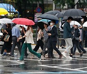 [오늘의 날씨] 강원(15일, 금)..영동 중심 빗방울, 강풍·안개 조심