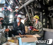 북한 황해제철연합기업소.."황철에서 또 하나의 성과 이룩"