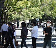 소상공인업계 "이정도론 어림없다..접종완료자 인원·시간제한 풀어야"