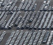 "반도체 공급난 여파"..지난달 유럽 신차 판매, 26년 만에 최저