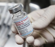 FDA 자문위, 모더나 백신 부스터샷 '만장일치 권고'