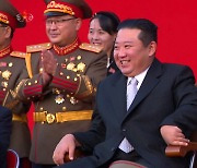 북한군 수면제 먹이고 탈북한 일가족에 분노한 김정은.."무조건 잡아라"