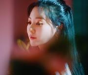 볼빨간사춘기, 'Butterfly Effect' 무드 샘플러 공개..몽환·시크한 감성