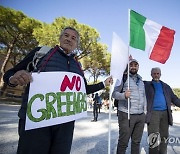 ITALY PANDEMIC CORONAVIRUS PROTEST
