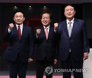 尹-洪 '도덕성 난타'·劉-元 '정책 대결'..180도 달랐다