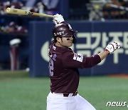 키움 박병호, 8시즌 연속 20홈런 대기록 달성..KBO리그 역대 2번째