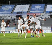 '그림골 축제' 대전, 아산 4-3 격파 "2위 게섰거라"