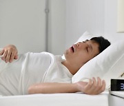 잠자다 '컥'하는 수면무호흡증.. '양악 전진술' 효과 높아