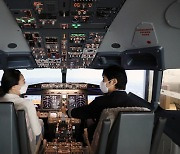 From in-flight meals at home to flight simulators, airlines try it all