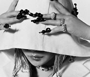 'D-4' CL, 타이틀곡 'TIE A CHERRY' 티저 영상 공개
