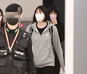[ST포토] 출국 위해 공항에 나타난 이재영-이다영 쌍둥이 자매