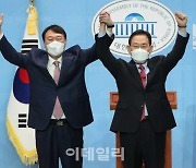 주호영은 윤석열, 최재형은 홍준표..누가 줄 잘 섰을까?