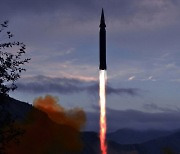 美국방정보국 "北 내년 장거리탄도미사일 시험 가능성"