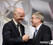 IOC, FIFA의 월드컵 2년 개최 단축 추진에 난색