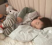 '이필모♥'서수연, 아들 담호 자는 모습에 심쿵 "잘 때가 제일 예뻐"
