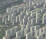 서울 아파트 매매·전세 동반 위축..'당국 압박·가격 부담' 영향
