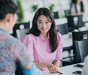 신민아, '갯마을 차차차'로 인생캐 경신..대체불가 로코퀸 재입증