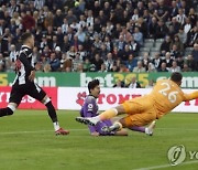 '시즌 4호 골' 손흥민, 케인과 합작..토트넘, 뉴캐슬에 3-2 승리