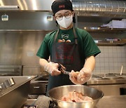 Korean youth turn to franchising to beat unemployment, behind half of 2021 openings