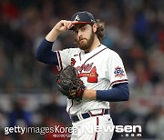 ATL 앤더슨, NLCS 2차전 3이닝 2실점 조기 강판