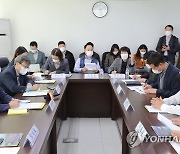 강경화, 한국노총 방문