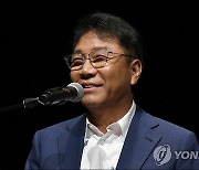 CJ, SM엔터 인수 후보로 급부상..K팝 공룡 탄생할까
