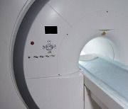 MRI 검사 시 금속성 물품에 사망하기도..반입 절대 금지