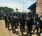 '119명 사망 교도소 폭동' 에콰도르, '마약 폭력' 국가비상사태 선언