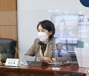 '2022개정 교육과정' 정책자문위 진행하는 유은혜 부총리