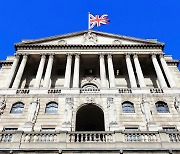 영국 중앙은행, 금리 인상 가능성 시사
