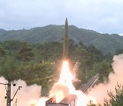 합참 "북, 동해상 미상 탄도미사일 발사"