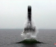합참 "북한, 신포 일대서 탄도미사일 발사".. SLBM 가능성