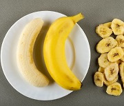 바나나 먹으면 몸에 일어나는 놀라운 변화 [건강!톡]