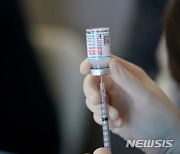 모더나 접종 기피↑.."일상생활 장기간 지장있으면 안 맞아야"