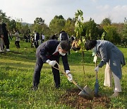 산림청, 미래세대와 '피포지(P4G) 기념 탄소중립 숲' 조성 행사 개최