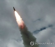 [속보] 합참 "북 단거리 탄도미사일, SLBM 추정"