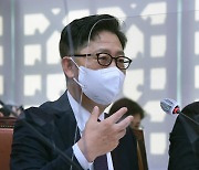 김현수 장관 "외국인 농지취득자격 제한, 민감한 사항"