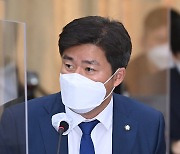 [국감] 경기도청 국감서 질의하는 박상혁 의원