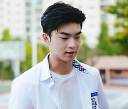 '학교 2021' 김강민, 청량 에너지 가득 분위기 메이커 변신