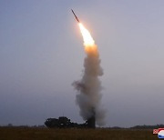 [속보] 북한 "신형잠수함발사탄도탄 시험발사"..어제 SLBM 발사 확인