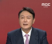 野 4강주자 일제히 '이재명 때리기'.."무료 변론, 김영란법 위반"
