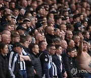 "엉망진창이다" "어처구니가 없다"..뉴캐슬 선수들, 사우디 인수 후 11일 중 7일 훈련장 '노쇼'에  팬들 '분노'