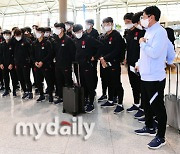 [MD포토] U-23 축구대표팀 격려하는 김판곤 부회장