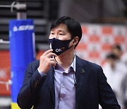[V-리그] OK 석진욱 감독, "선수들이 다들 칭찬해달라고 한다"