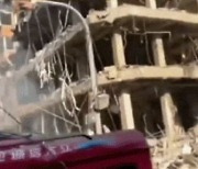 마치 폭격 당한 듯..중국 선양 식당서 가스 폭발 사고,  51명 사상