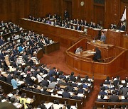 일본 총선 초반 판세는? "연립여당 과반 의석 유지"