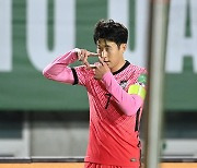 한국, 10월 FIFA 랭킹 35위.. 아시아 4위 [공식발표]