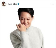 이정재 인스타그램 통해 'The미식 장인라면' 광고 현장 사진 공개