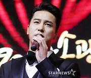 장민호, 스타랭킹 10월 3주차 3위..10주 연속 최상위권