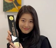 [T포토] 수지 'SDA 한류드라마 여자연기자상'